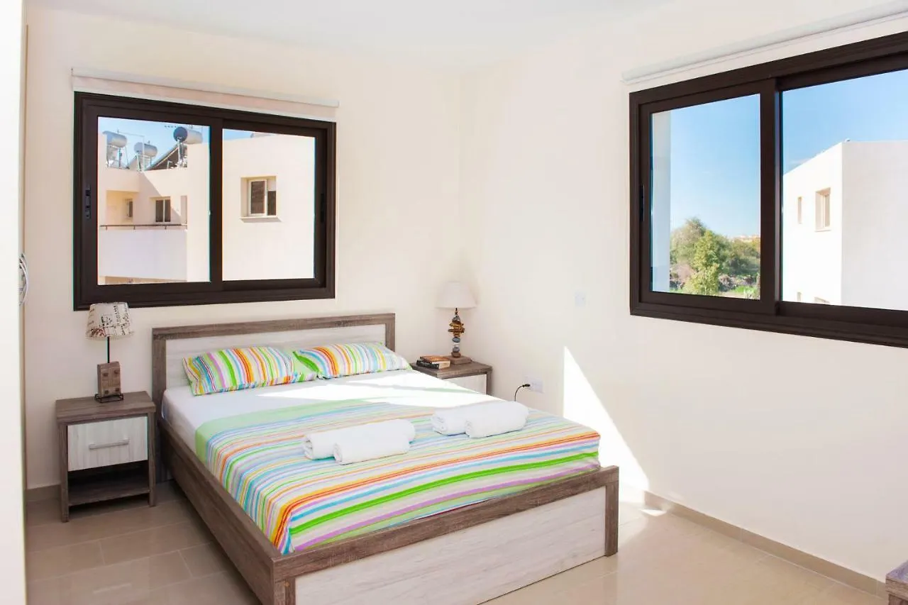 Kyklades Complex 3 Bedroom Apartment Protaras 0*,